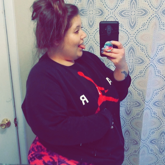 Meet your Posher, Meagan - Picture 3 of 12